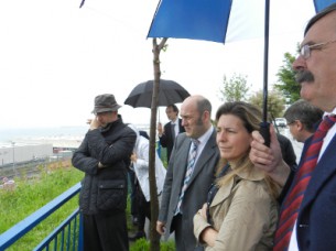 El Presidente de la APB, Asier Atutxa, junto a la Consejera Ana Oregi
