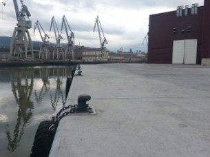 Axpe dock