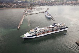 Departure of a cruise vessel