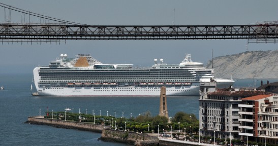 Port of Bilbao welcomes first cruise vessel of the year
