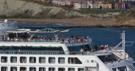 Port of Bilbao to receive between 10,000 and 12,000 tourists from eight vessels in just two days
