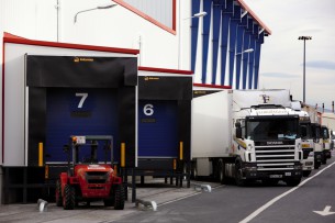 Muelles de carga de la terminal de perecederos