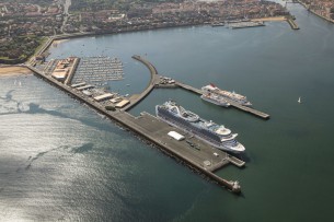 Cruise vessels at Bilbao port