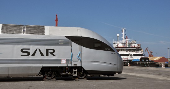 CAF exporta seis trenes a Arabia Saudí desde el Puerto de Bilbao