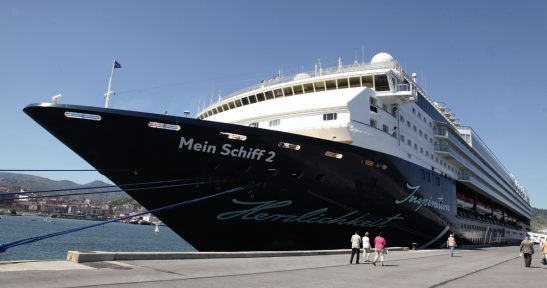 El domingo llegarán al Puerto de Bilbao cerca de 5.000 turistas a bordo de dos cruceros