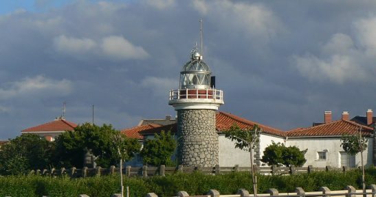 Port Authority of Bilbao puts La Galea Lighthouse out to tender for use as restaurant