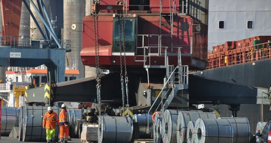 El Puerto de Bilbao promociona en Amberes su alto grado de especialización para cargas de proyectos.