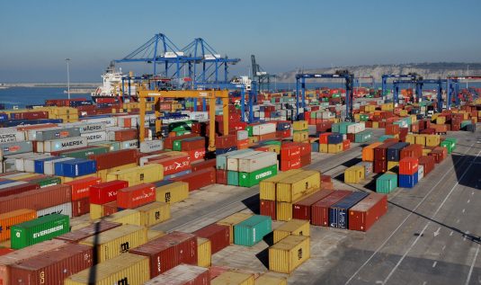 Terminal de contenedores del puerto