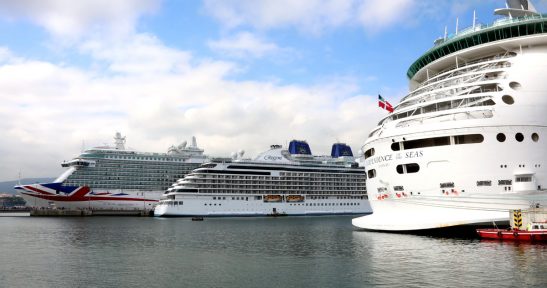 Port of Bilbao welcomes for first time some 9000 tourists on same day aboard three cruise vessels