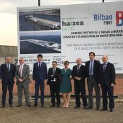 Inicio de las obras de construcción de la planta de fabricación de torres eólicas marinas de Haizea Wind en el Puerto de Bilbao