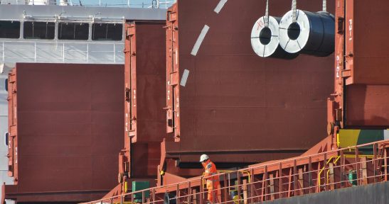 Traffic in the Port of Bilbao weathers effects of Petronor technical closure and dockers’ strike