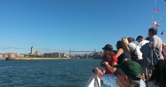 Paseos estivales en bote por Getxo, Portugalete y Santurtzi