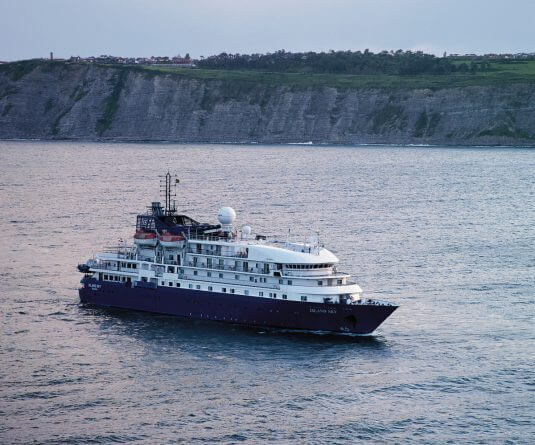 Cruise ship Island Sky