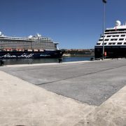 El Puerto de Bilbao recibe tres cruceros  con cerca de 5.000 pasajeros
