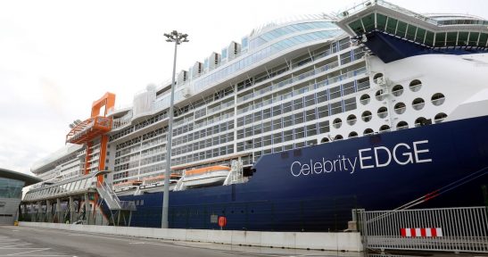 El Celebrity Edge, el barco que ha revolucionado el sector de los cruceros, hace escala en Bilbao