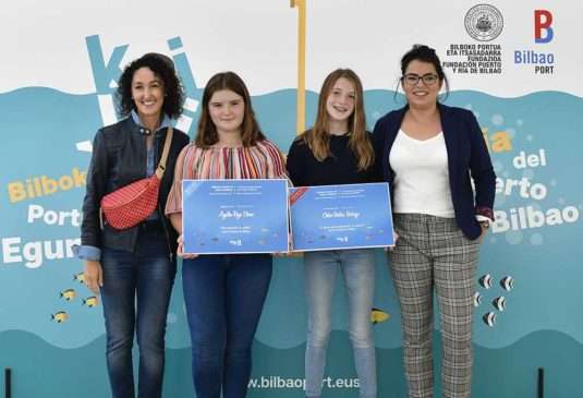 Entrega de premios del IV concurso de cuentos del Puerto de Bilbao