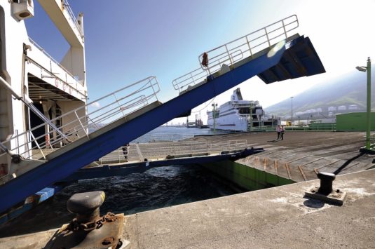 Buques de Brittany Ferries en el puerto de Bilbao