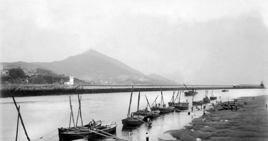 Exposición sobre los muelles de Portugalete a través de las fotografías de la Autoridad Portuaria