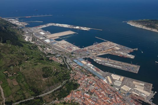 Motorway access to the port Motorway access to the port
