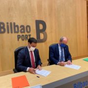 Bizkaia y la Autoridad Portuaria trabajan juntas para crear el bulevar ciclista y peatonal en la carretera de la ría