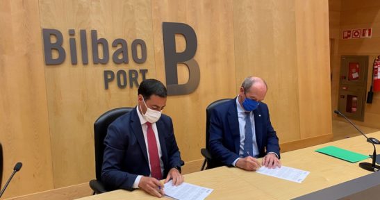 Bizkaia and the Port Authority work together to set up the pedestrian and cycle boulevard on the road along the river