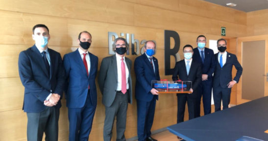 Representantes de COSCO Shipping visitan el Puerto de Bilbao