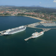 A new cruise ship due to arrive at the port of Bilbao with 900 tourists aboard