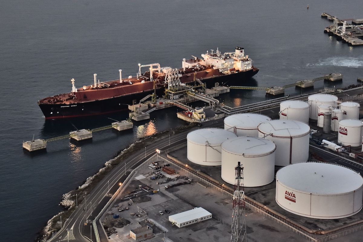 Tanker at the LNG terminal Tanker at the LNG terminal
