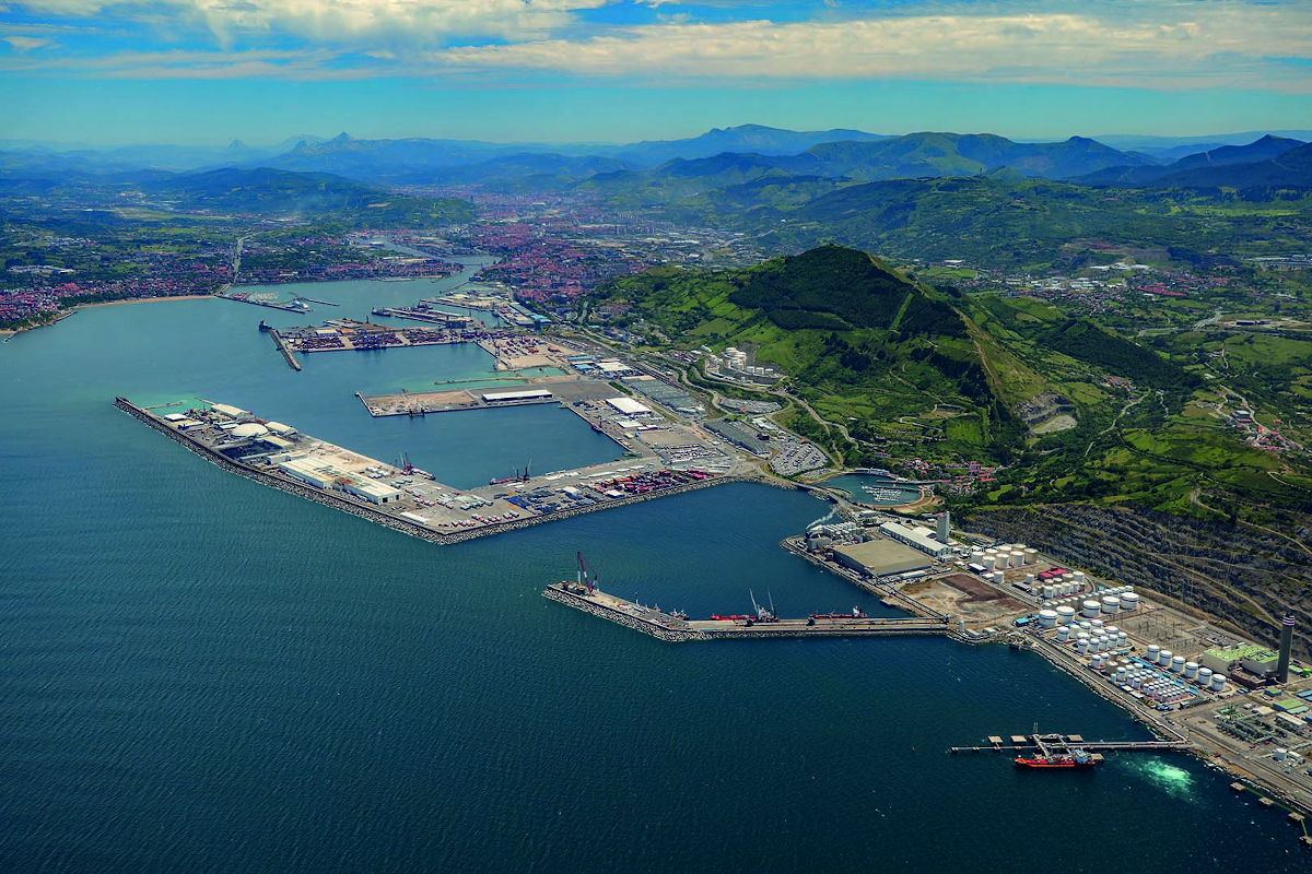 General view of the port General view of the port