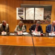 BILBAO Ría 2000 rehabilitará los muelles de Galindo en Barakaldo tras la firma de un Convenio con el Ayuntamiento de Barakaldo y la Autoridad Portuaria de Bilbao
