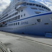 The Port of Bilbao hosts the first turnaround of the year in a month in which twenty cruise ships will call at the port.