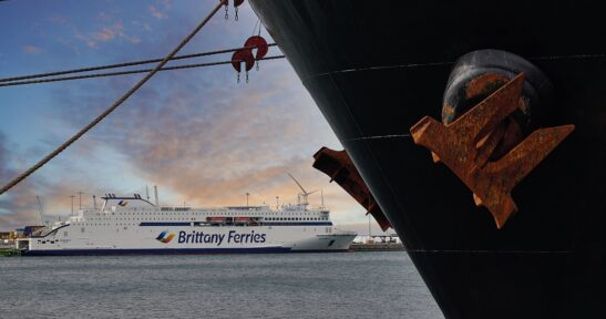 Abian da ferry-denboraldia Bilboko Portuan