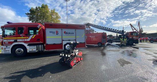 Diputación Foral de Bizkaia y Autoridad Portuaria renuevan el convenio para prevenir y atender las emergencias en el Puerto