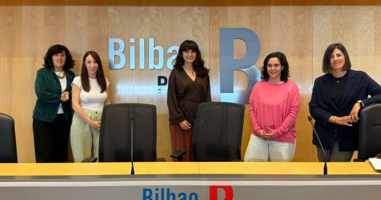 El Puerto de Bilbao acoge una jornada de formación sobre control de equipajes y mascotas procedentes de terceros países