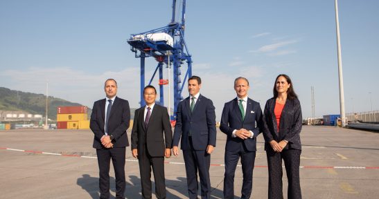 CSP Bilbao invierte 9,5 millones de euros en la grúa de muelle más grande del Arco Atlántico